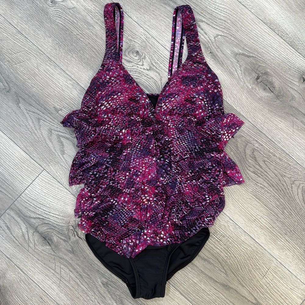 Jessica women‘s One Piece Swimsuit Bathing Suit size 8